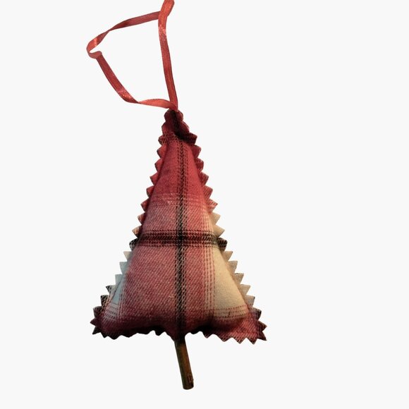Plaid Christmas Tree Ornament Red Black Fabric Ribbon Hanger Rustic Cabin - Picture 1 of 3